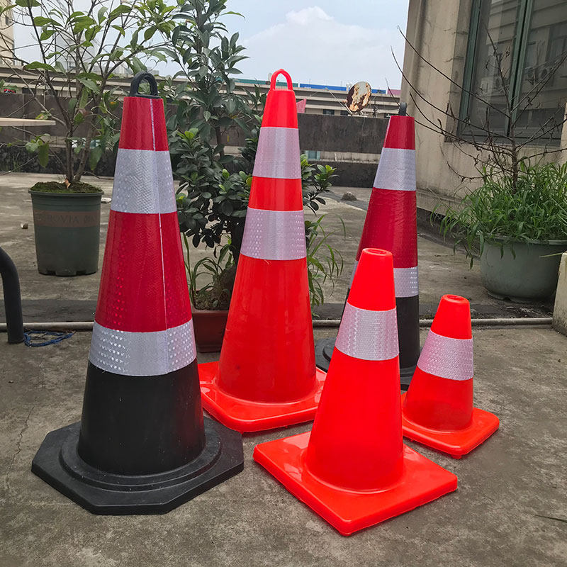 70cm安全路障雪糕筒警示柱隔离墩 50cm橡胶路锥反光锥提环圆锥桶