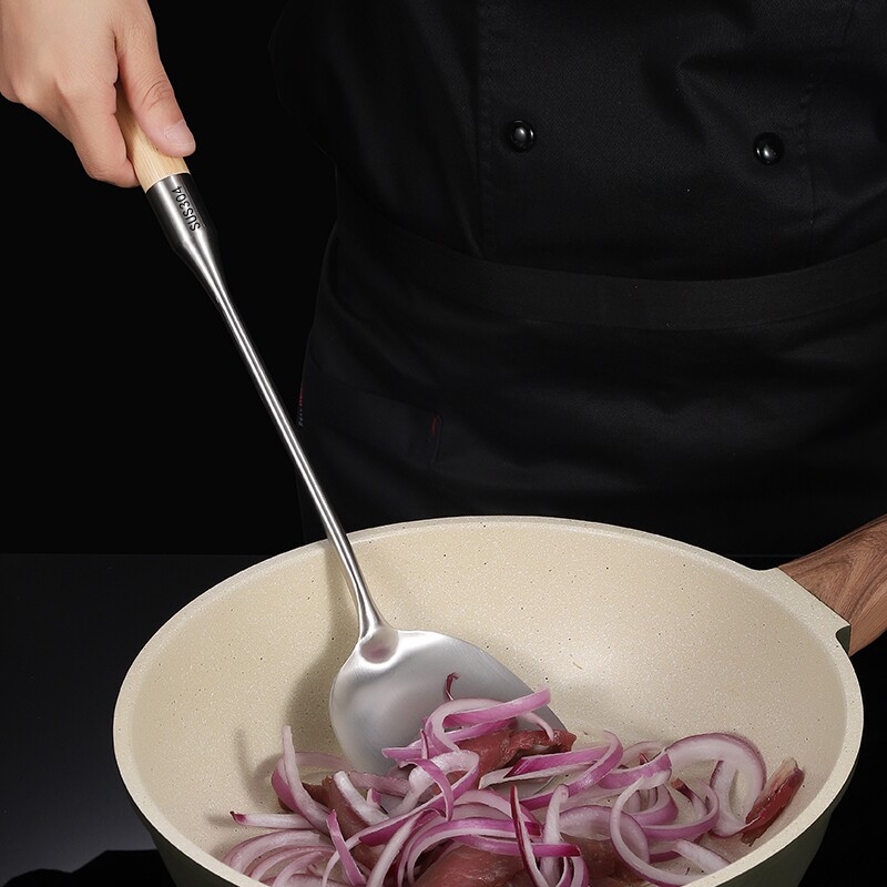 不锈钢厨师炒勺实木柄汤勺子加厚酒店家用炒菜锅铲