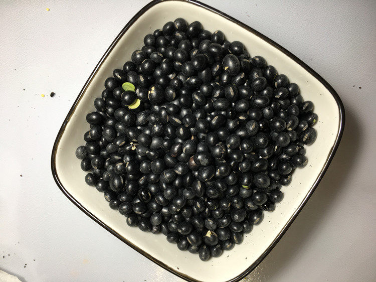 云南乌皮青仁绿心小黑豆5斤 农家自产五谷杂粮豆浆新黑小豆醋泡芯