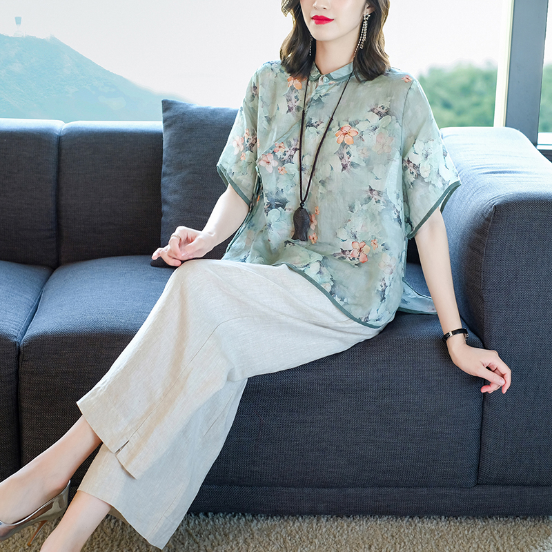 贵夫人苎麻印花套装女2022夏新款高端复古棉麻亚麻妈妈茶服两件套