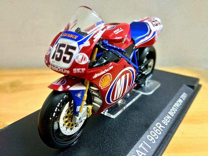 绝版ixo 1:24 motogp 杜卡迪996r 2001 合金摩托车模型/收藏