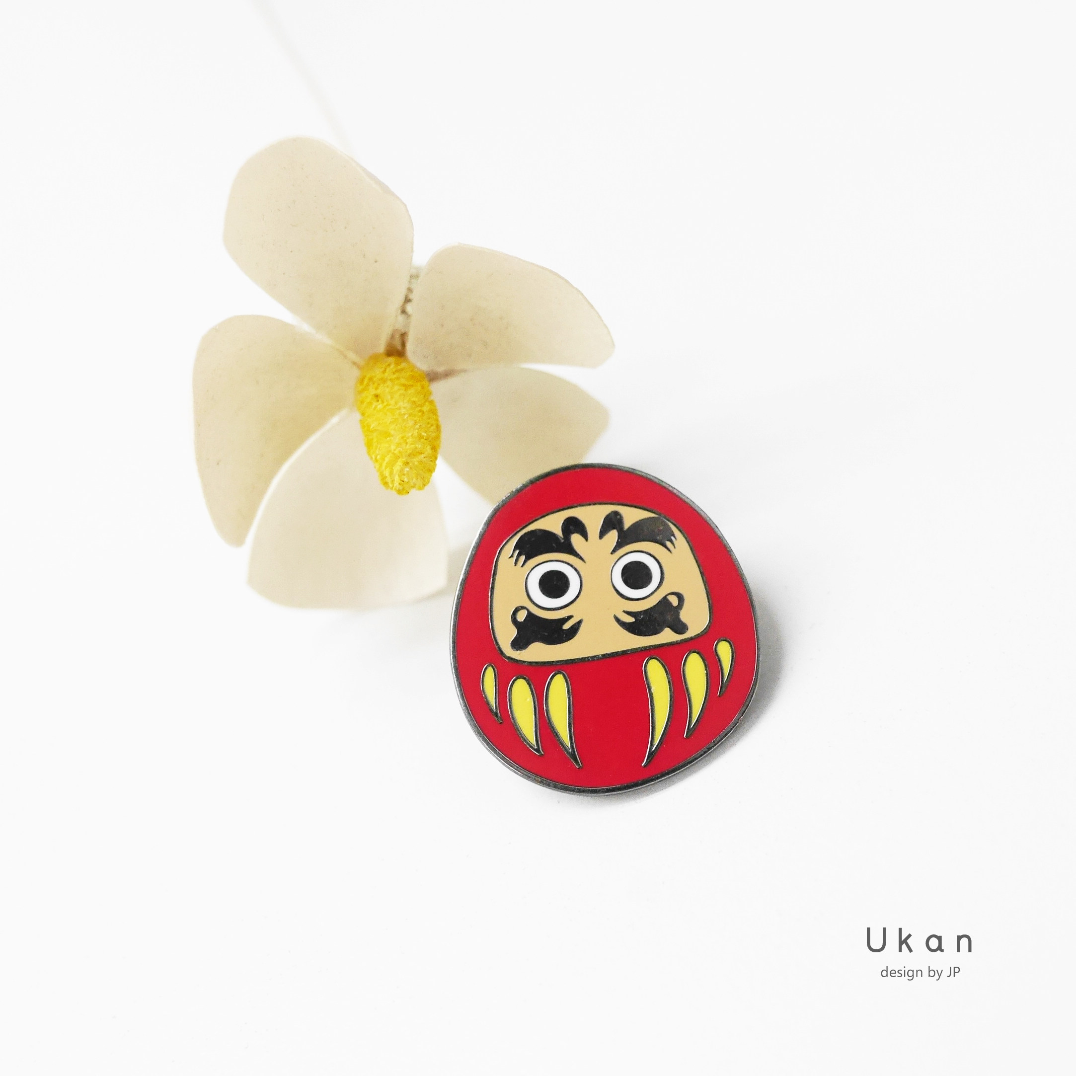 看日卡通达摩胸针红色可爱节日金属徽章原宿胸针