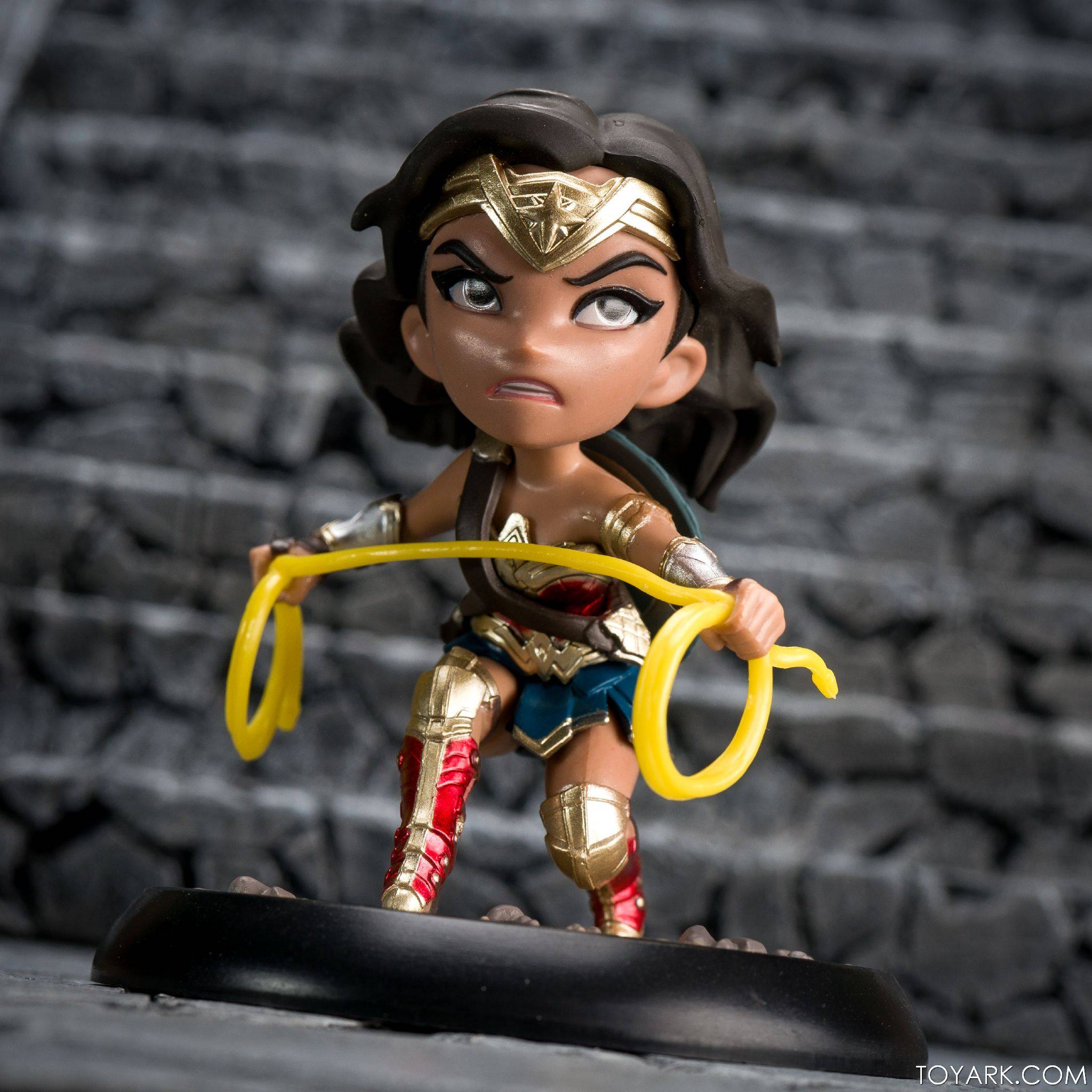 qmx现货qfigdc系列神奇女侠正义联盟手持真言手办