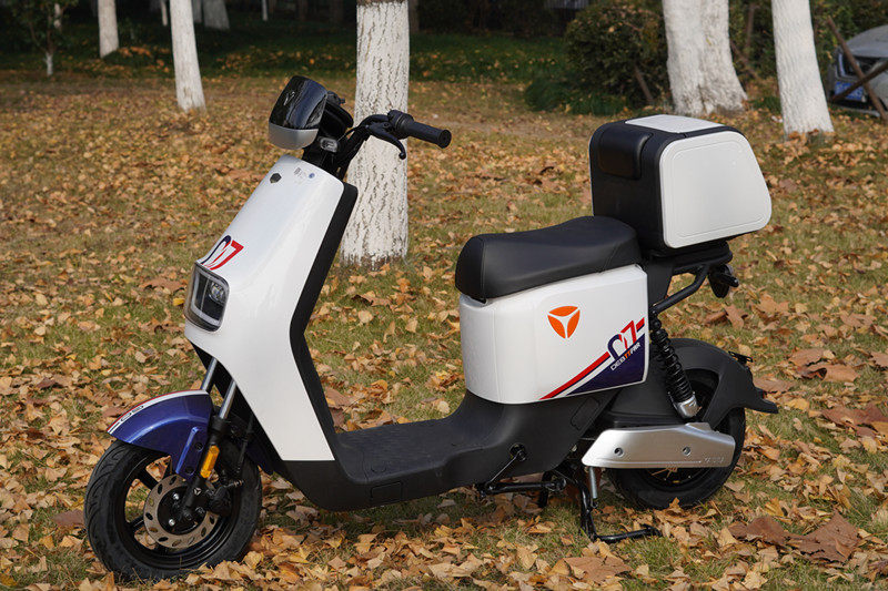 适用雅迪电动车冠能de8dt6de3de1de2后置更多电动车零