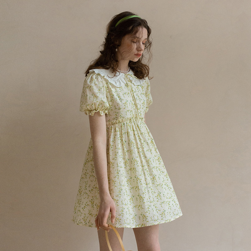 llano黛绿柠碎花翻领连衣裙娃娃领高腰泡泡袖短款甜美裙子女夏季