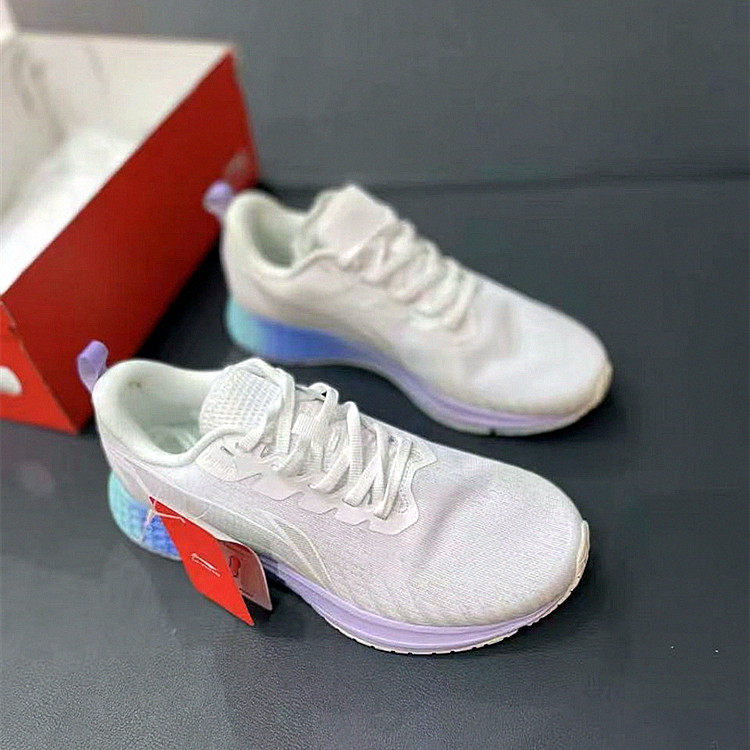 李宁2022夏款赤兔4v2代渐变色女子缓震透气运动休闲鞋