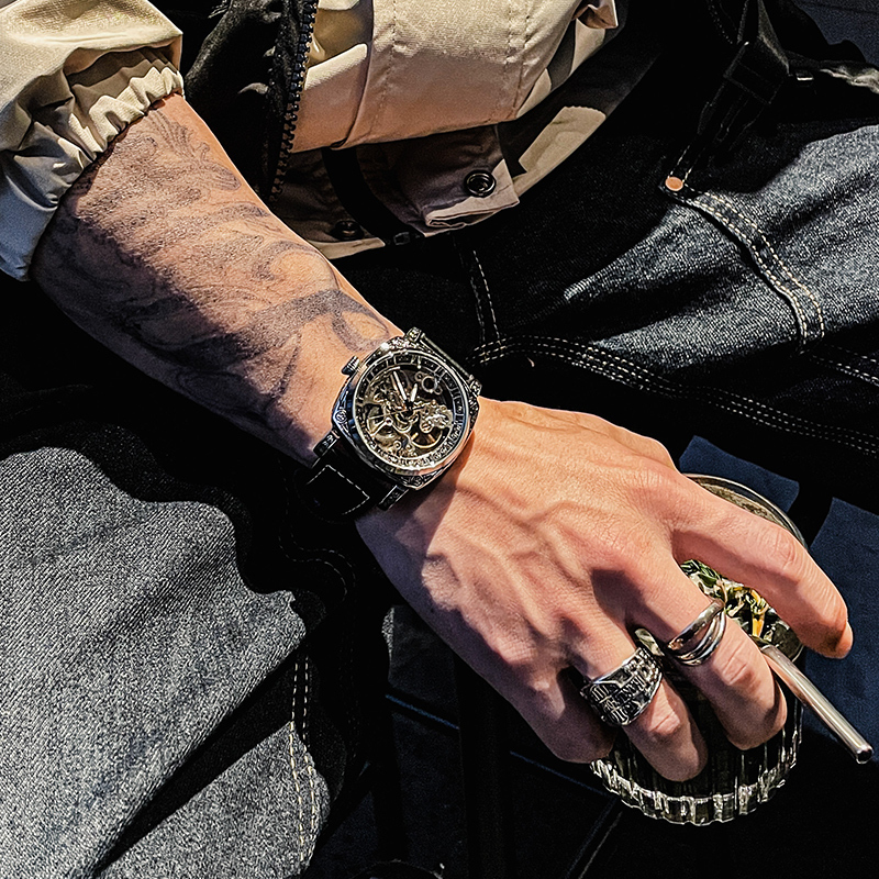 高级感手表男虫洞概念学生全自动机械表男士十大品牌正品男款表潮