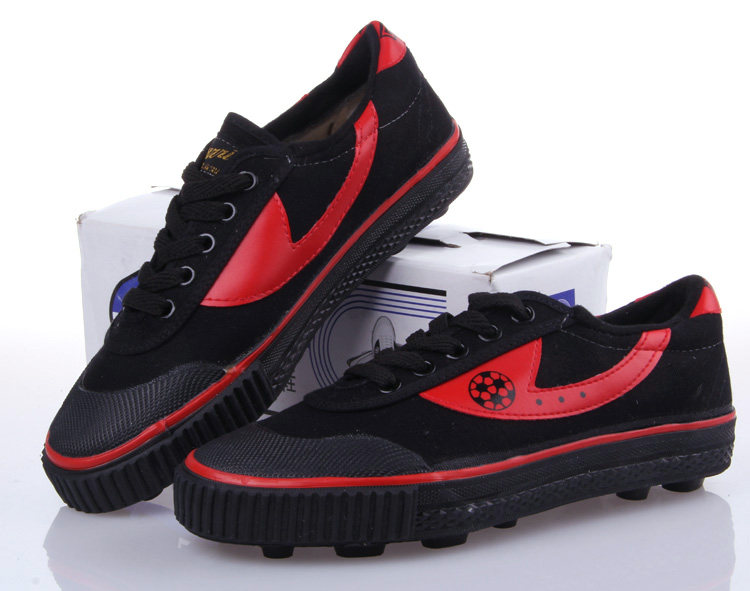 布鞋回力足球足球鞋鞋钉防滑透气帆布运动鞋训练足球鞋