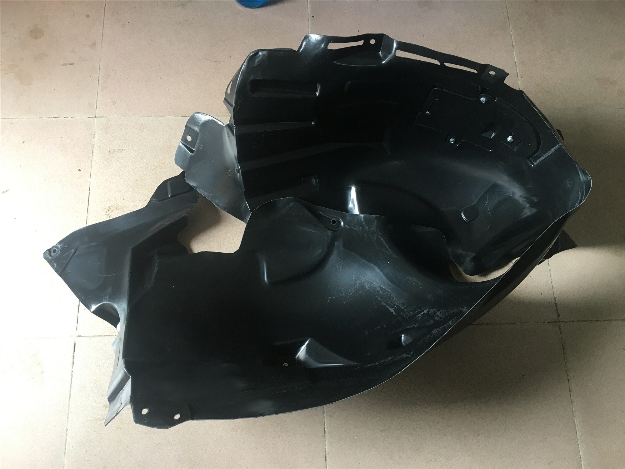 适用奔驰w246w117w176b180b200a160a180叶子叶子板内衬