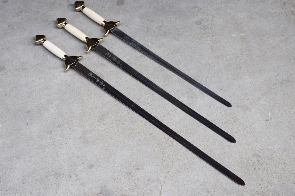 龙中龙表演软剑晨练太极剑比赛训练武术器械未开太极剑