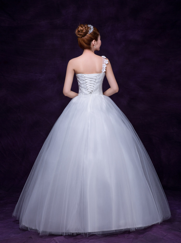 2018新款大码影楼单肩白纱新娘齐地收腰斜肩显瘦婚纱卡夫威0807 - 琪