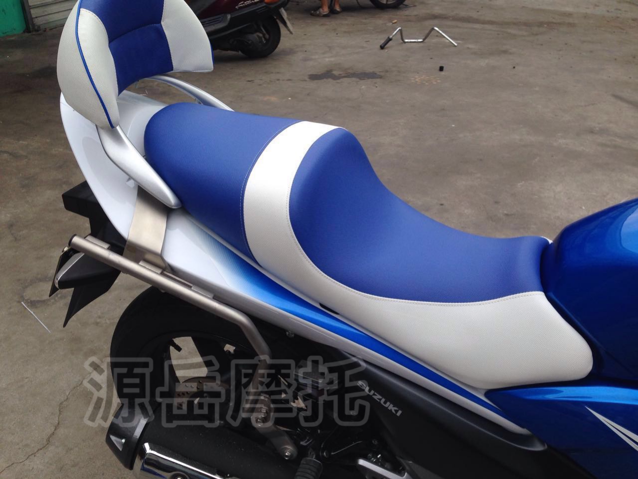 gw250坐垫改装配件调整后座往前滑摩托车坐垫改加宽加软加高降低