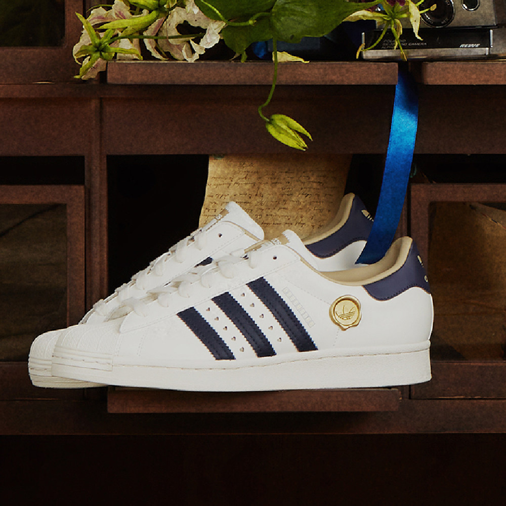 adidas阿迪达斯官方三叶草superstar男女情人节经典贝壳头板鞋板鞋