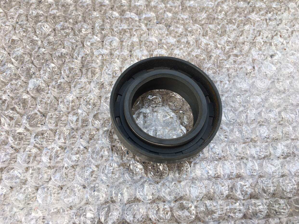 变速箱吉普配件切诺基25002700油封适用于驱唐全车改装套件