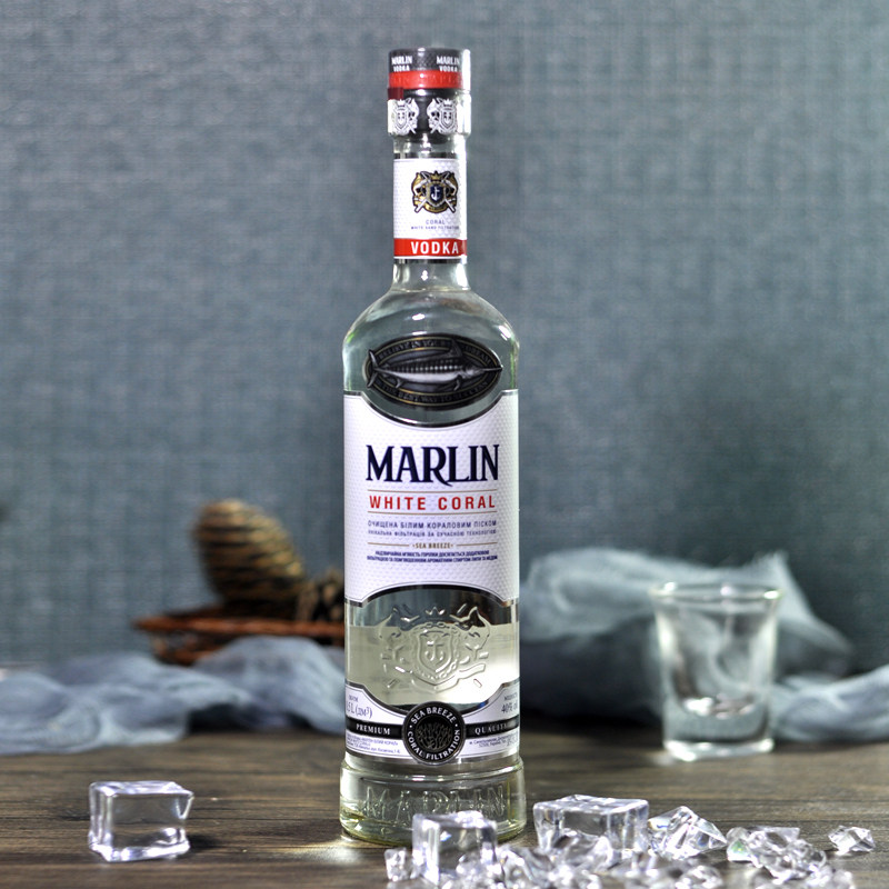 俄罗斯原装进口金枪鱼牌鲟鱼特质风味伏特加酒经典洋酒伏特加