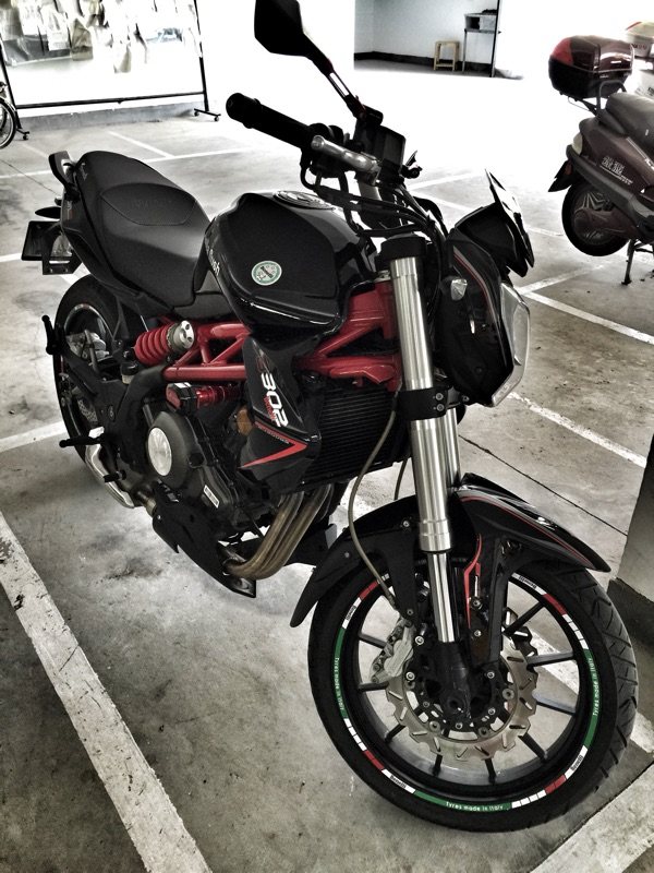 黄龙贝纳利trk251摩托车502c轮圈小讯龙贴轮毂反光贴纸