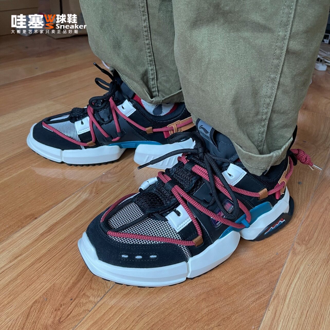 中国李宁盘古古国巴黎时装周男老爹户外徒步跑步鞋