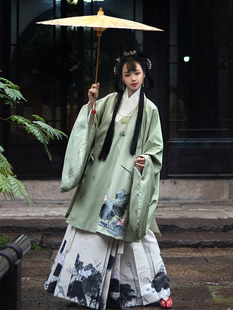 现货墨蕖原创汉服定织暗纹刺绣交领大袖长袄汉服