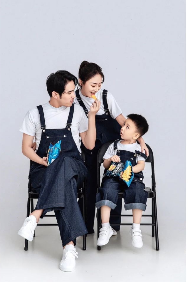 摄影新款儿童服装全家福拍照套装影楼一家三口亲子装