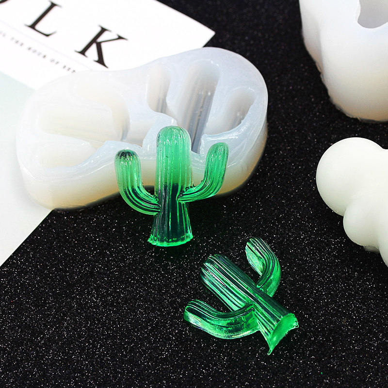 潮人坊 水晶滴胶 uv树脂胶 云朵仙人掌diy滴胶饰品材料 硅胶模具