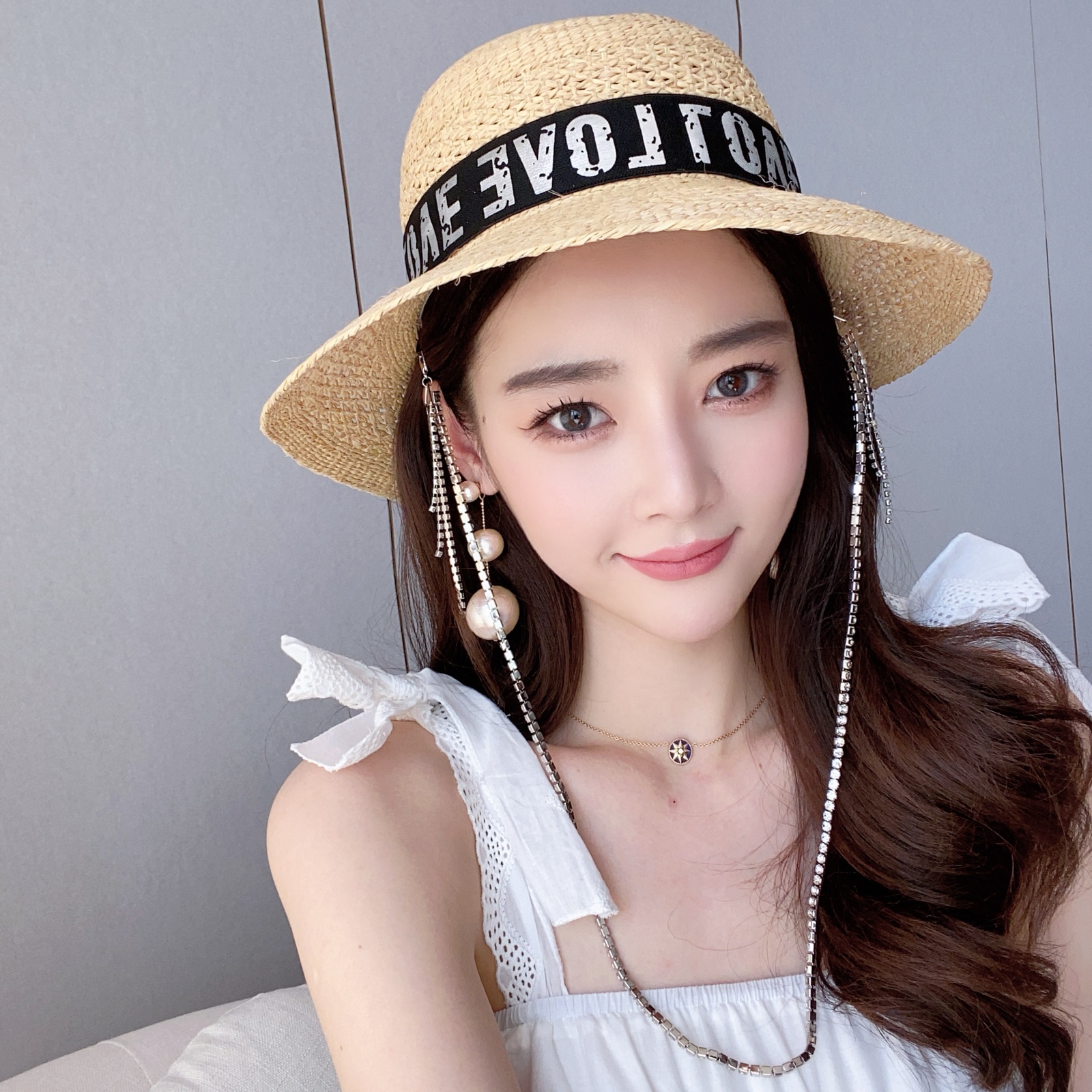 韩版字母链条挂脖渔夫帽子草帽女盆帽夏天海边放松遮阳帽子大沿帽