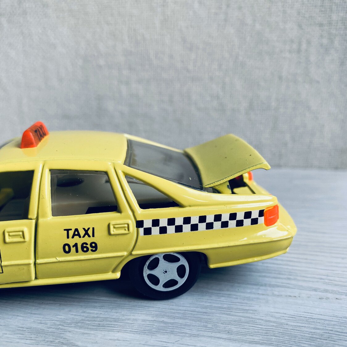 合金出租车带回回力玩具玩具车车模日本复古车模