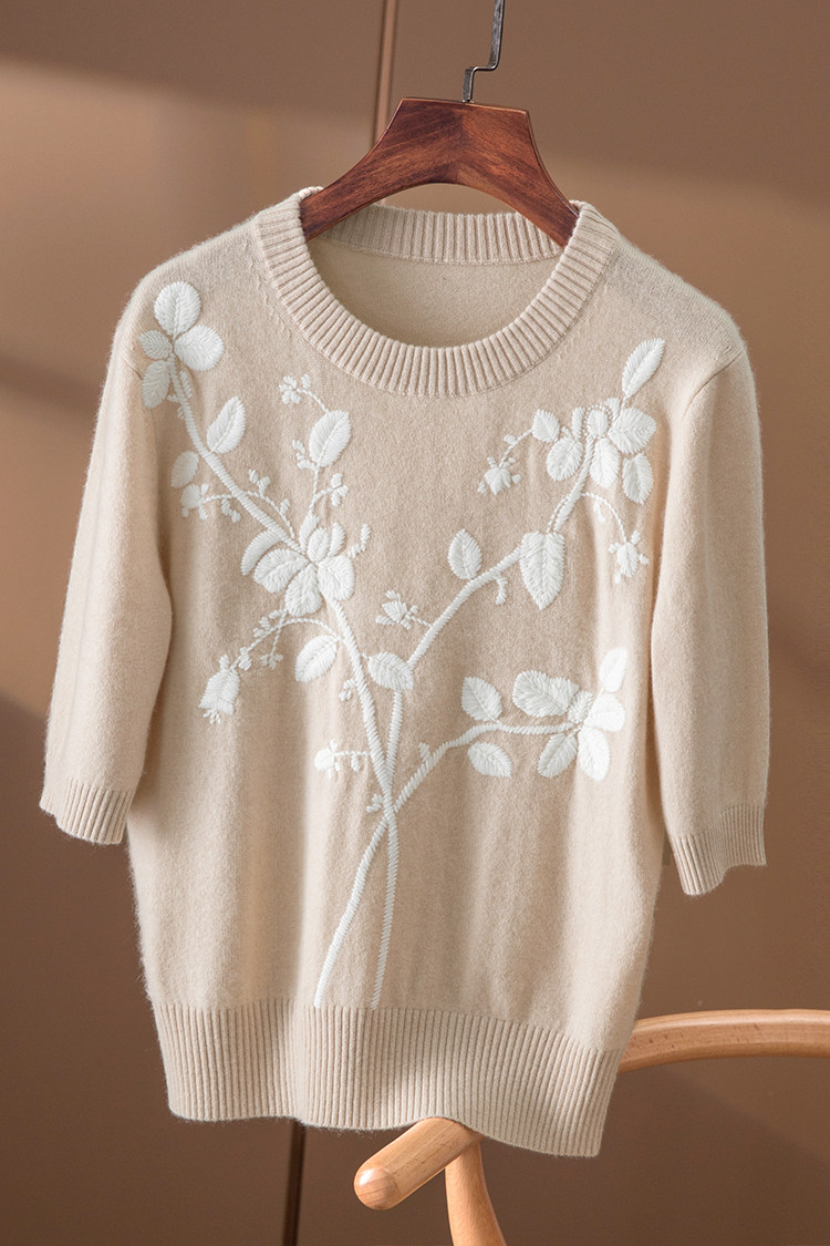 春天天家治愈精致电脑绣花羊绒短袖针织衫毛衣毛衣
