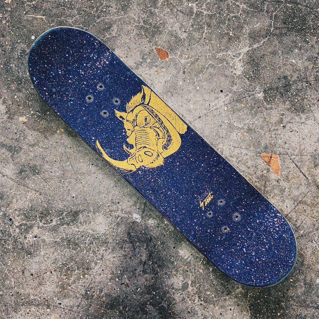 周年一周年猛猪气孔专业亮晶晶透明反光砂纸sweet滑板