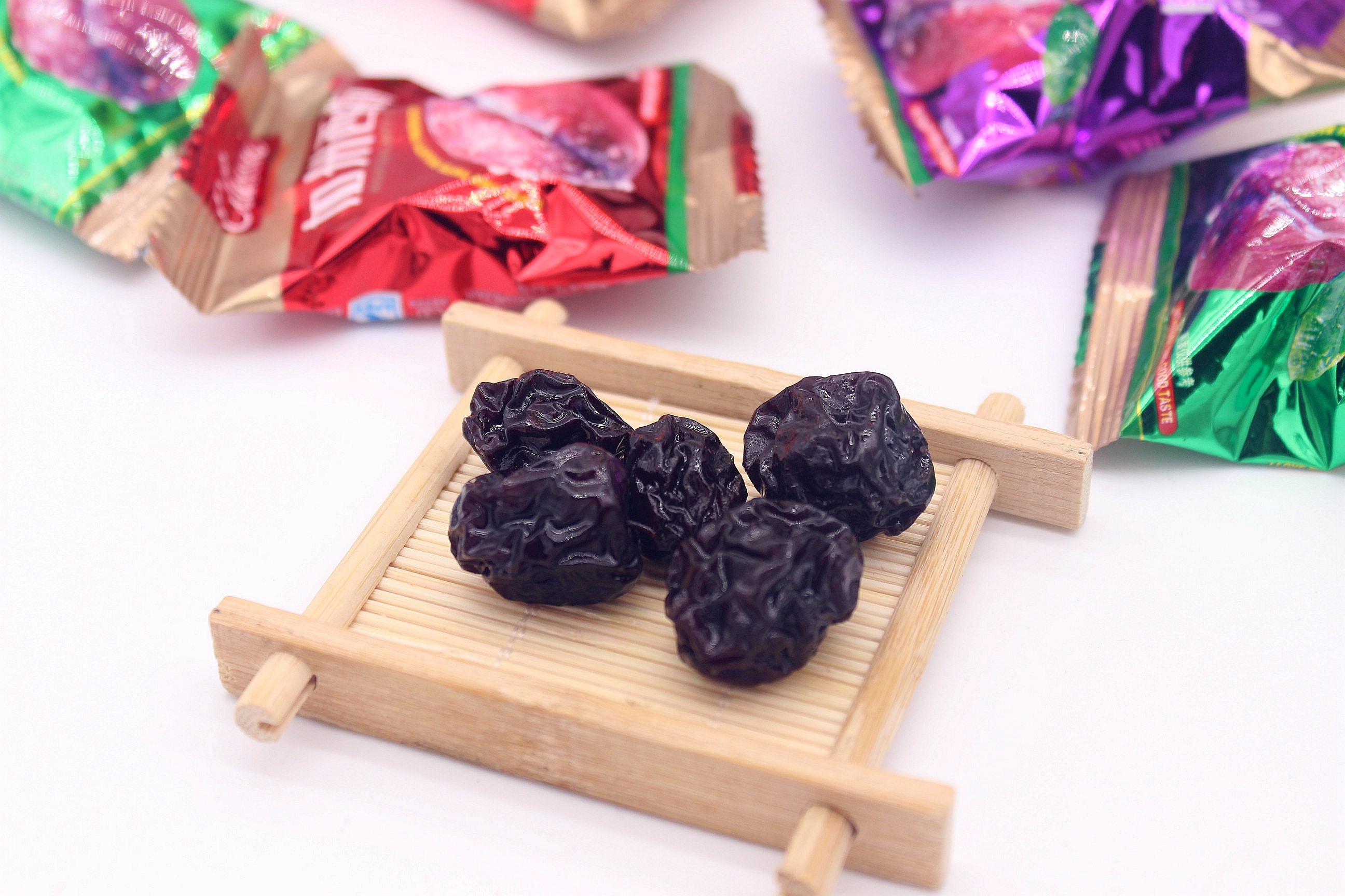 包邮特价新品加州西梅酸甜蜜饯散装500g结婚婚庆休闲零食人气推荐