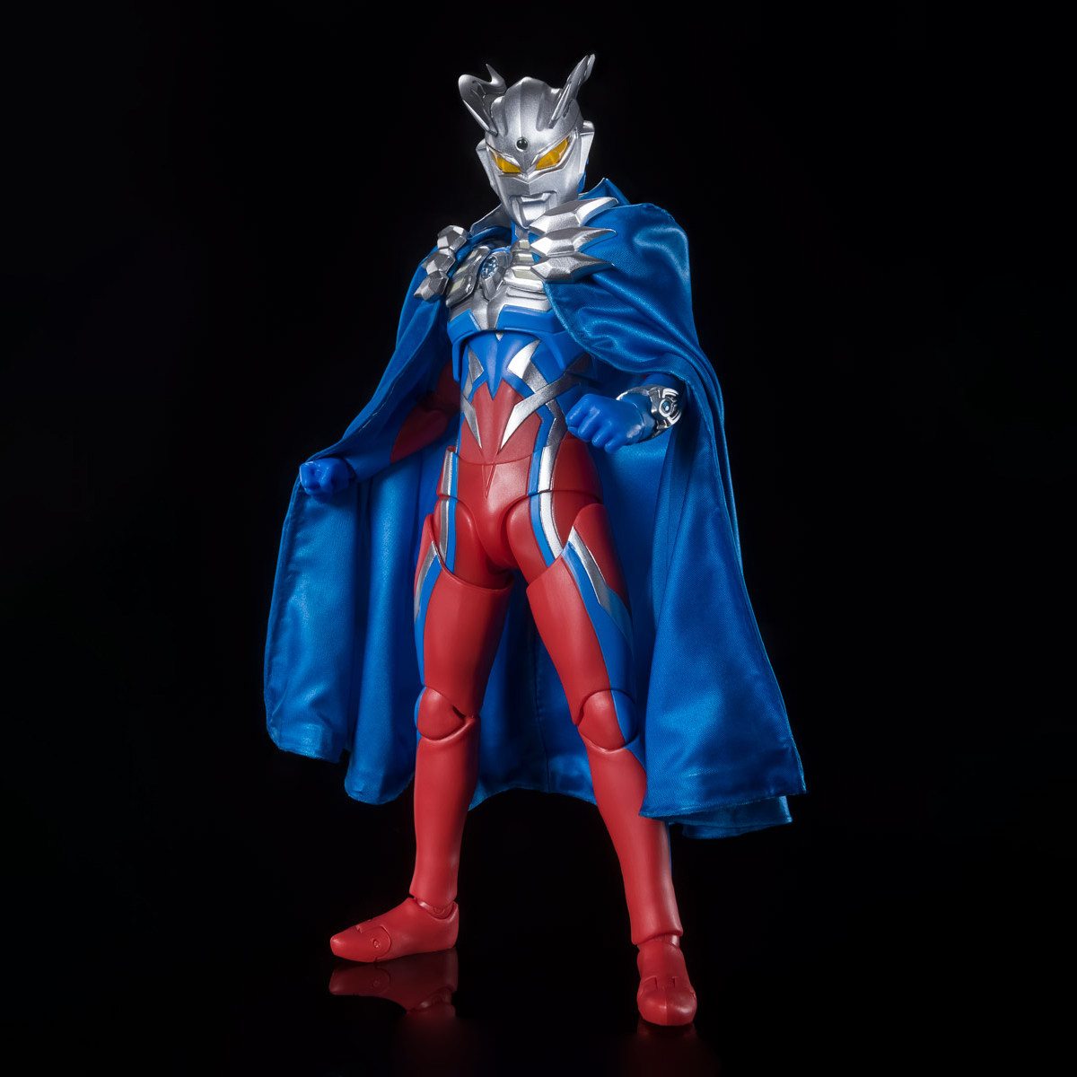 赛罗奥特曼蓝色披风泽塔师傅配件万代shf魂限手办