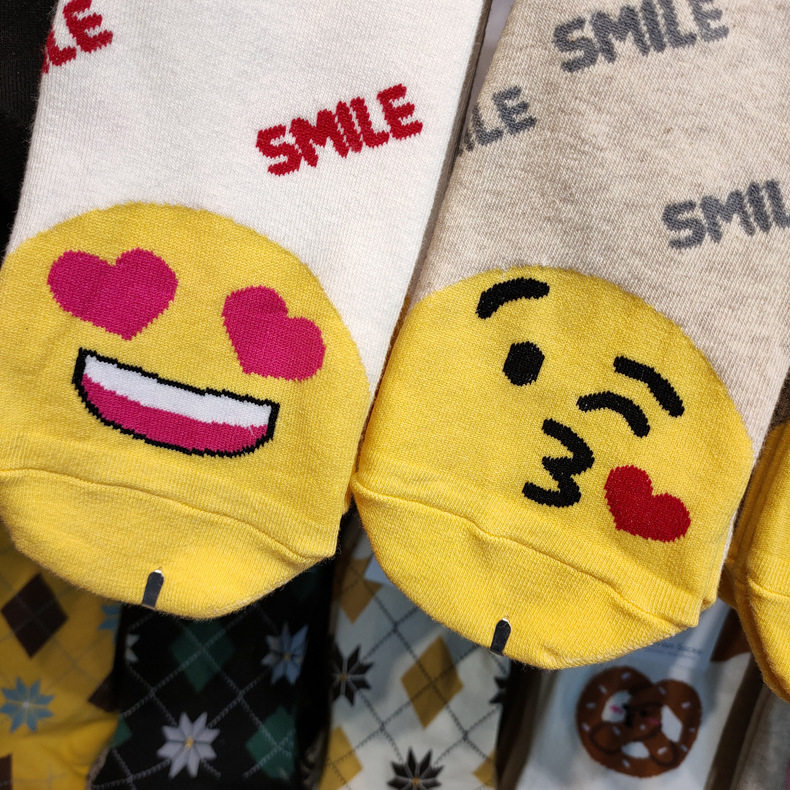 韩国袜子可爱笑脸表情包棉袜东大门甜美女生smile运动袜