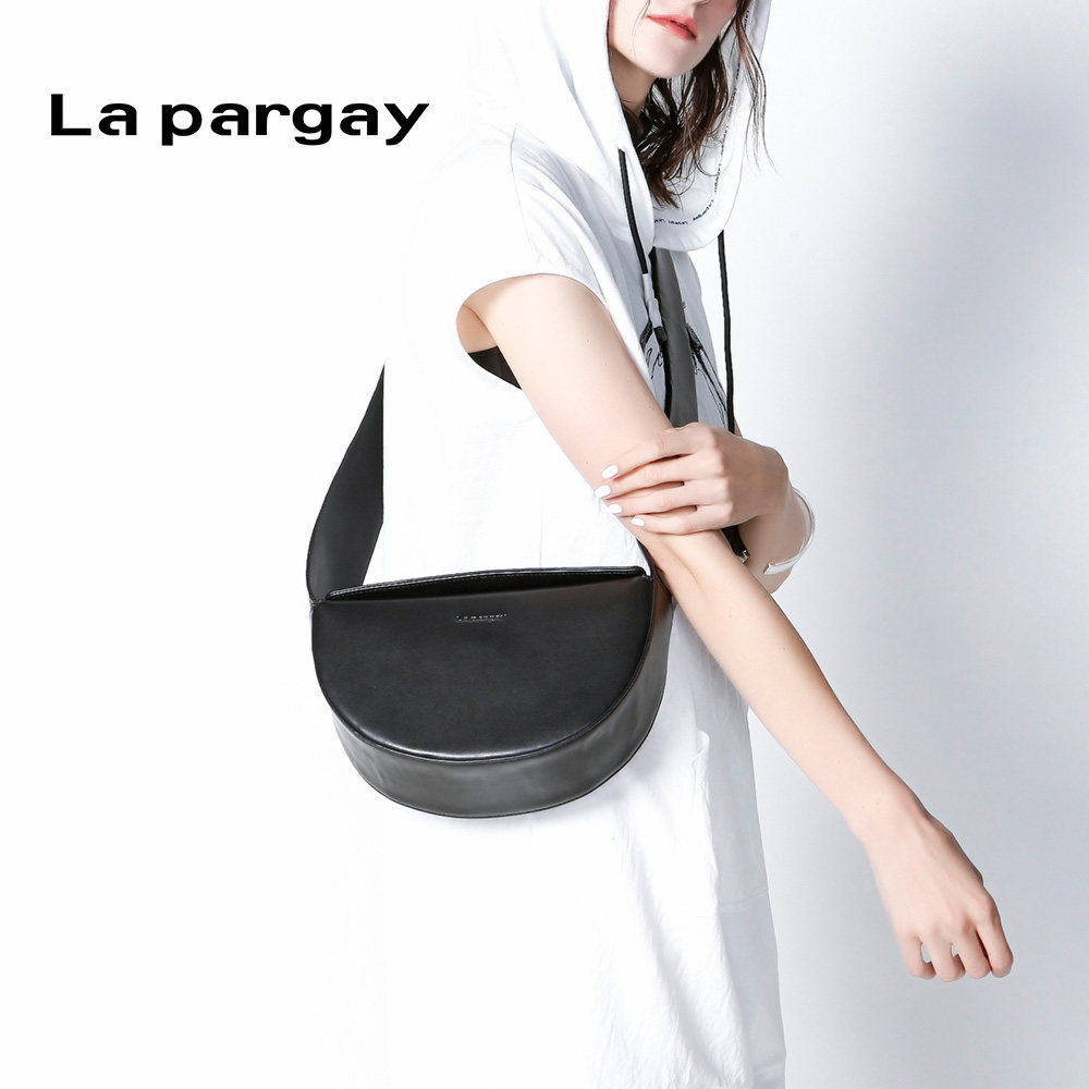 lapargay纳帕佳新款包包半圆形牛皮单肩包女时尚斜挎包通用款女包