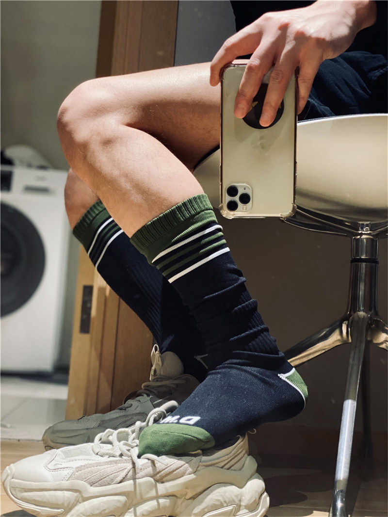 男袜锦纶条纹高筒足球运动耐穿吸汗黑色搭配长筒袜