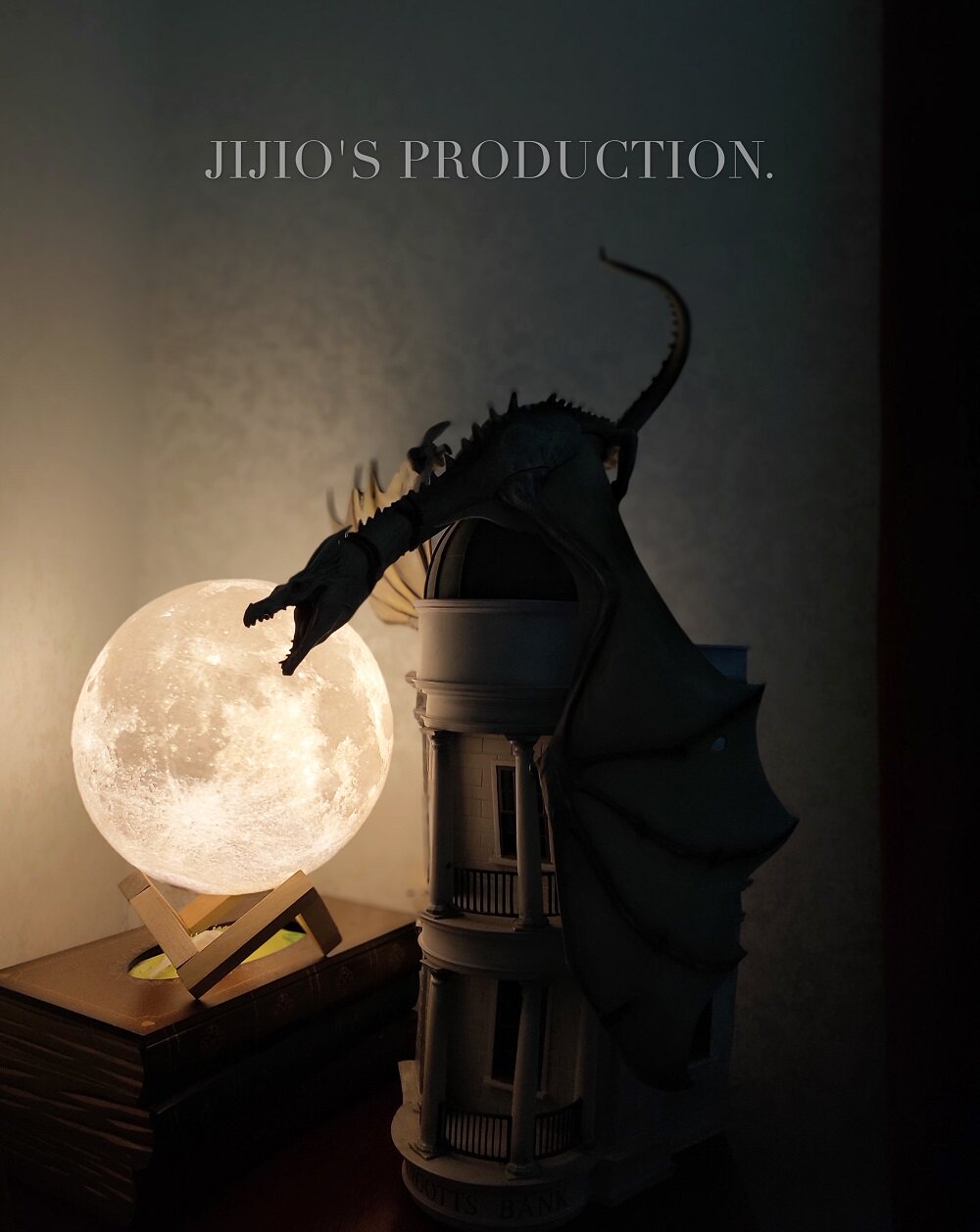 美国手办雕像龙雕像银行代购古灵阁影城环球周边手办