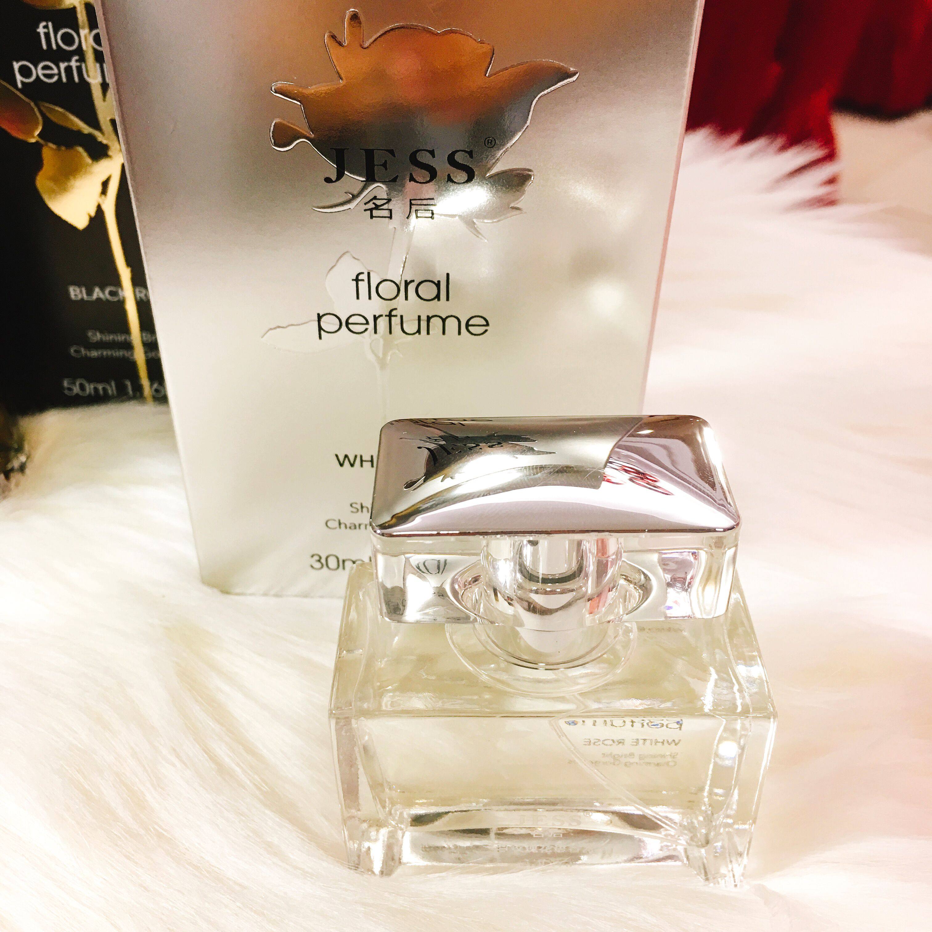 三亚玫瑰谷jess名后红玫瑰花漾香水30ml女性持久香水