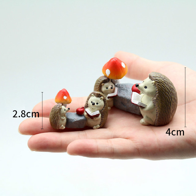 If the creative mini small animal ornaments flowerpot gardening home decorations cute cartoon hedgehog gadgets If the creative mini small animal ornaments flowerpot gardening home decorations cute cartoon hedgehog gadgets