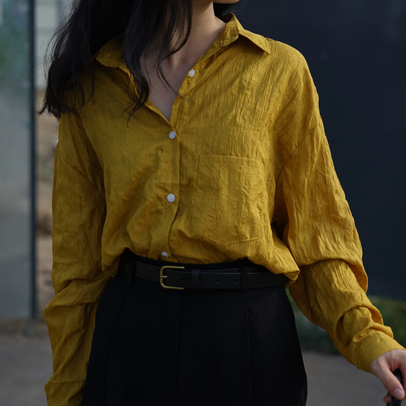 复古港风姜黄色衬衫女春秋长袖设计感小众衬衣宽松慵懒风肌理感