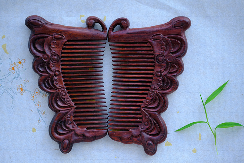 七夕天然花梨手工雕花木梳蝴蝶双飞吉礼清香梳子