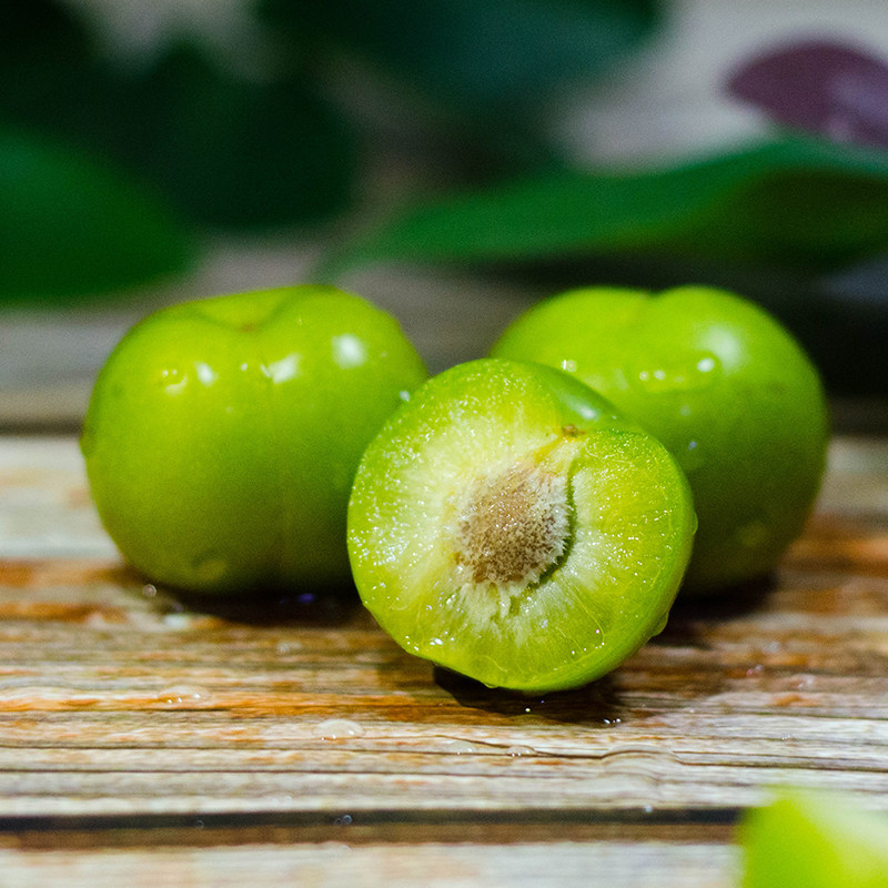 三月青李子酸脆珍珠李现货新鲜孕妇吃货水果现发5斤当季整箱包邮
