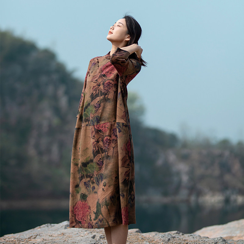 心生意轩的袍子绢纺香云纱牡丹经典花型复古宽松连衣裙七分袖