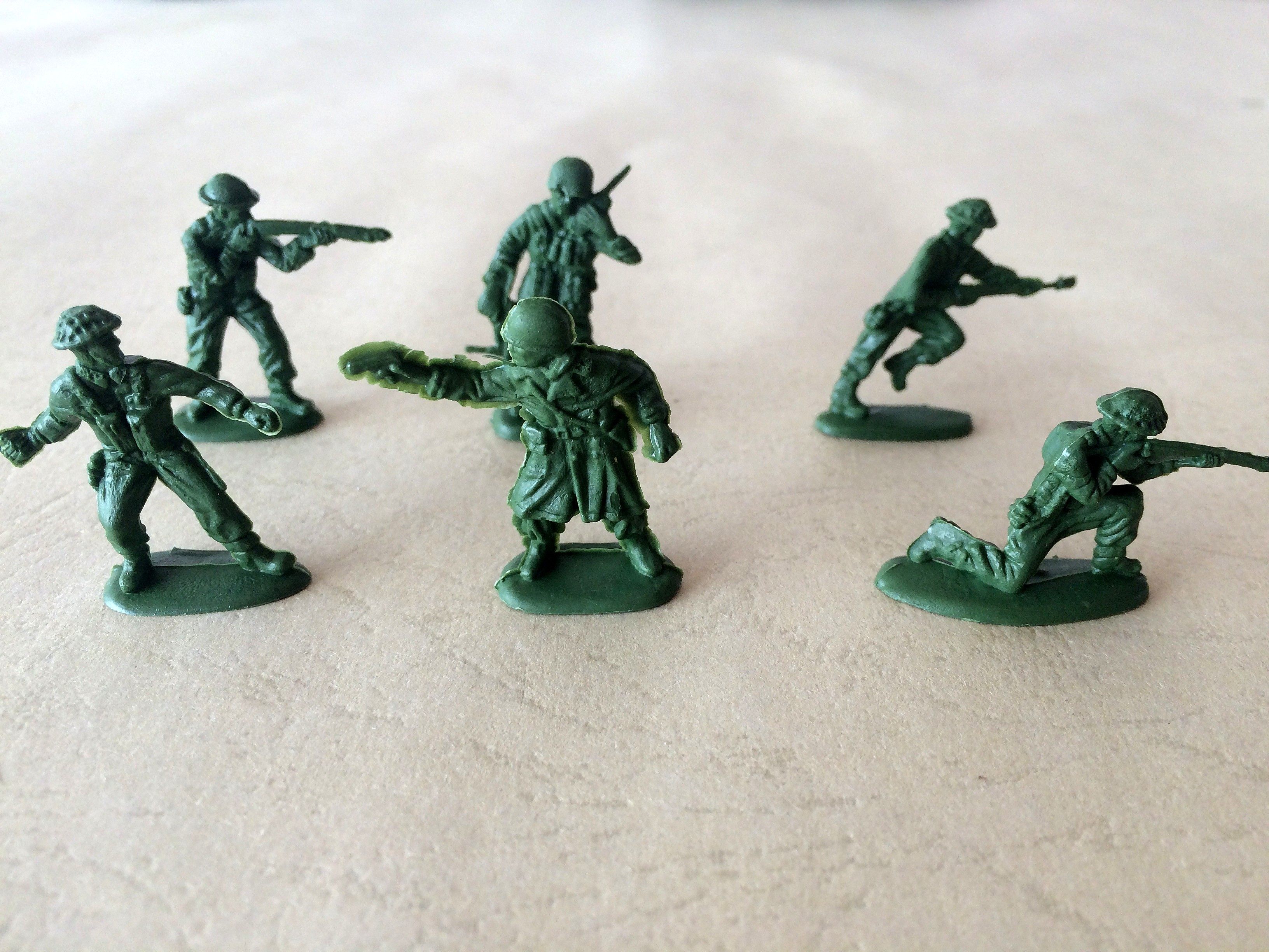 玩具兵人装备军事模型吉普坦克卡车战斗机3厘米战火兵人专区