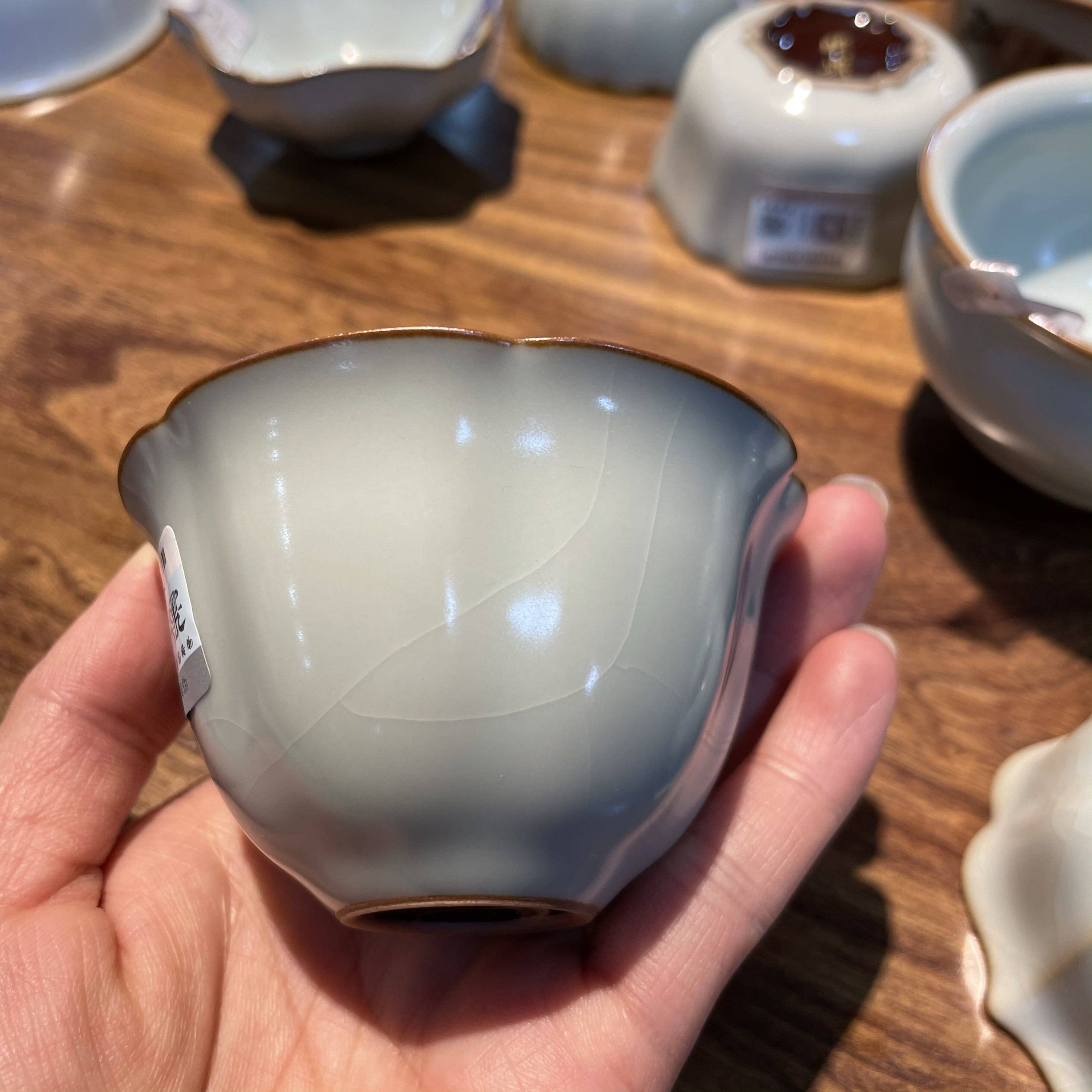 问鼎格物汝窑老款汝瓷经典天青色葵口杯紫金酱釉款茶杯