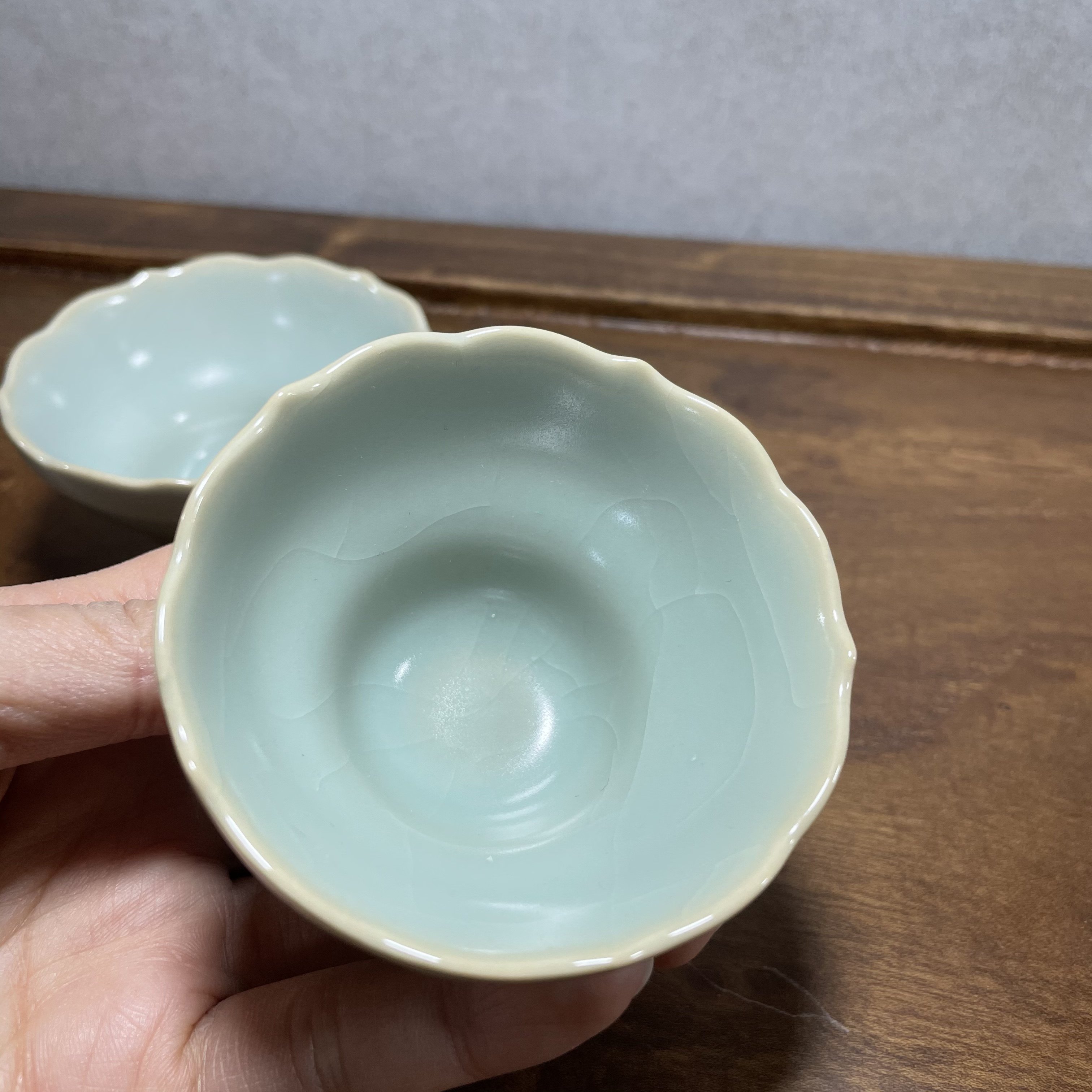 汝窑问鼎格物老款汝瓷天青色花口杯一对对对鼎字款茶杯