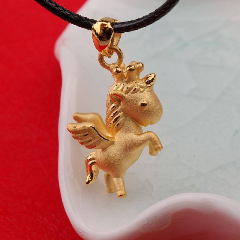 吊坠黄金马黄金十二生肖足金喜伴珠宝马吊坠颈饰