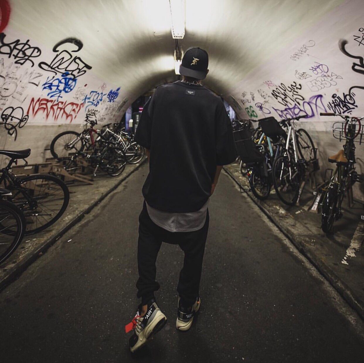 jerrykanyeinsideout比伯同款外标正反穿高街水洗t恤