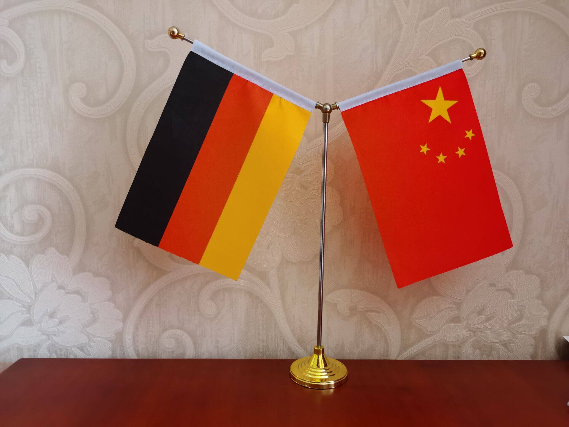 包邮德国国旗y型桌面摆件签字会议旗谈判办公桌旗架小旗子小国旗