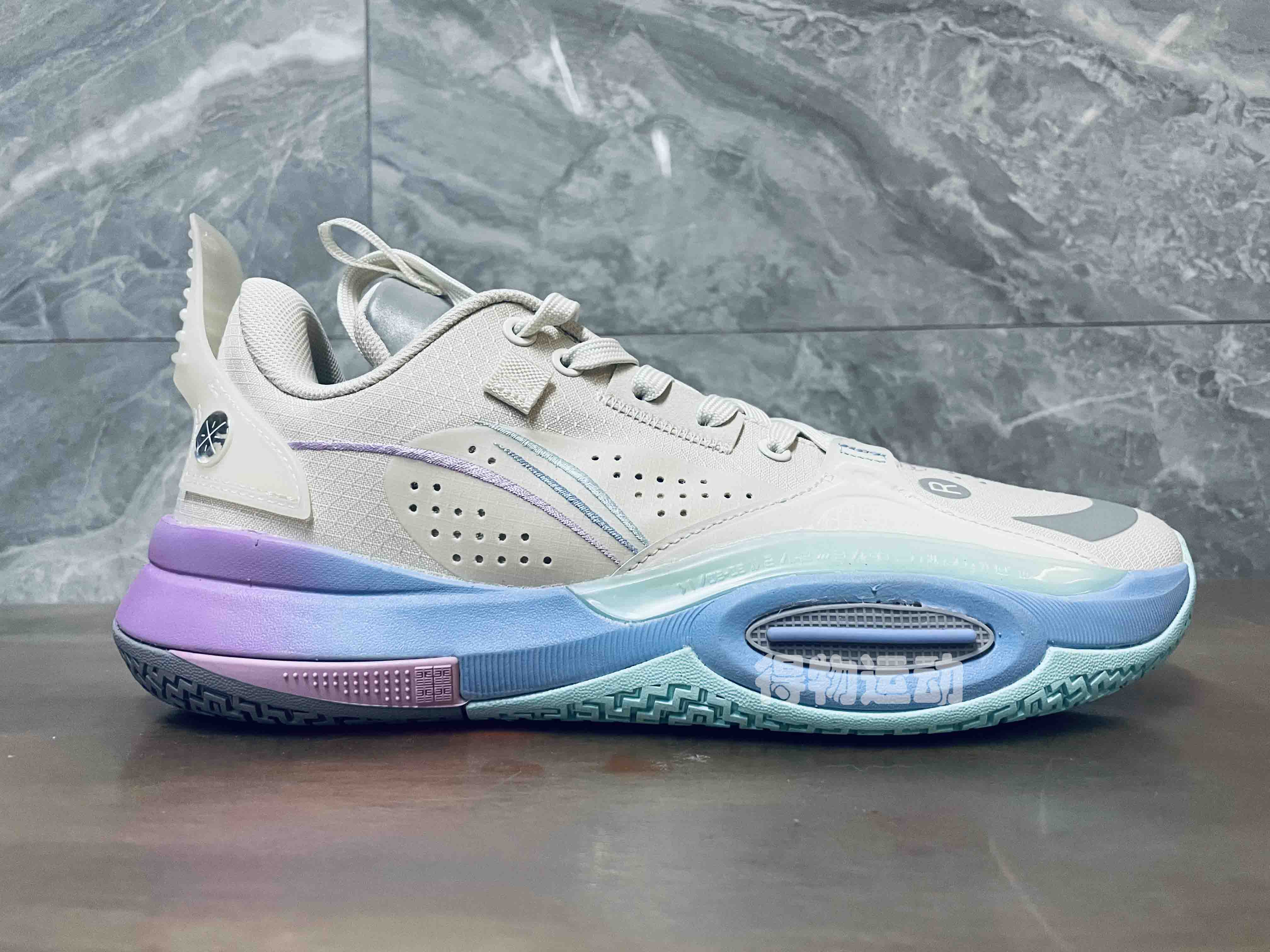 篮球球鞋李宁全城棉花糖减震低帮青年年版比赛篮球鞋