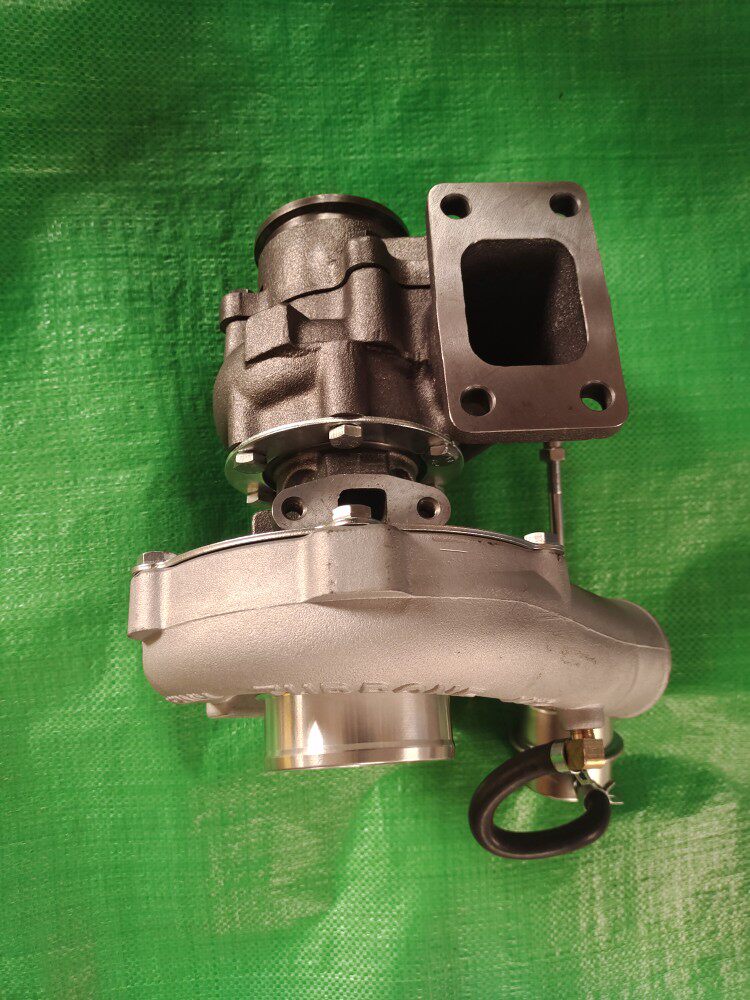 适用于康明斯6bt玉柴4112盖瑞特tb34涡轮增压器原厂增压器