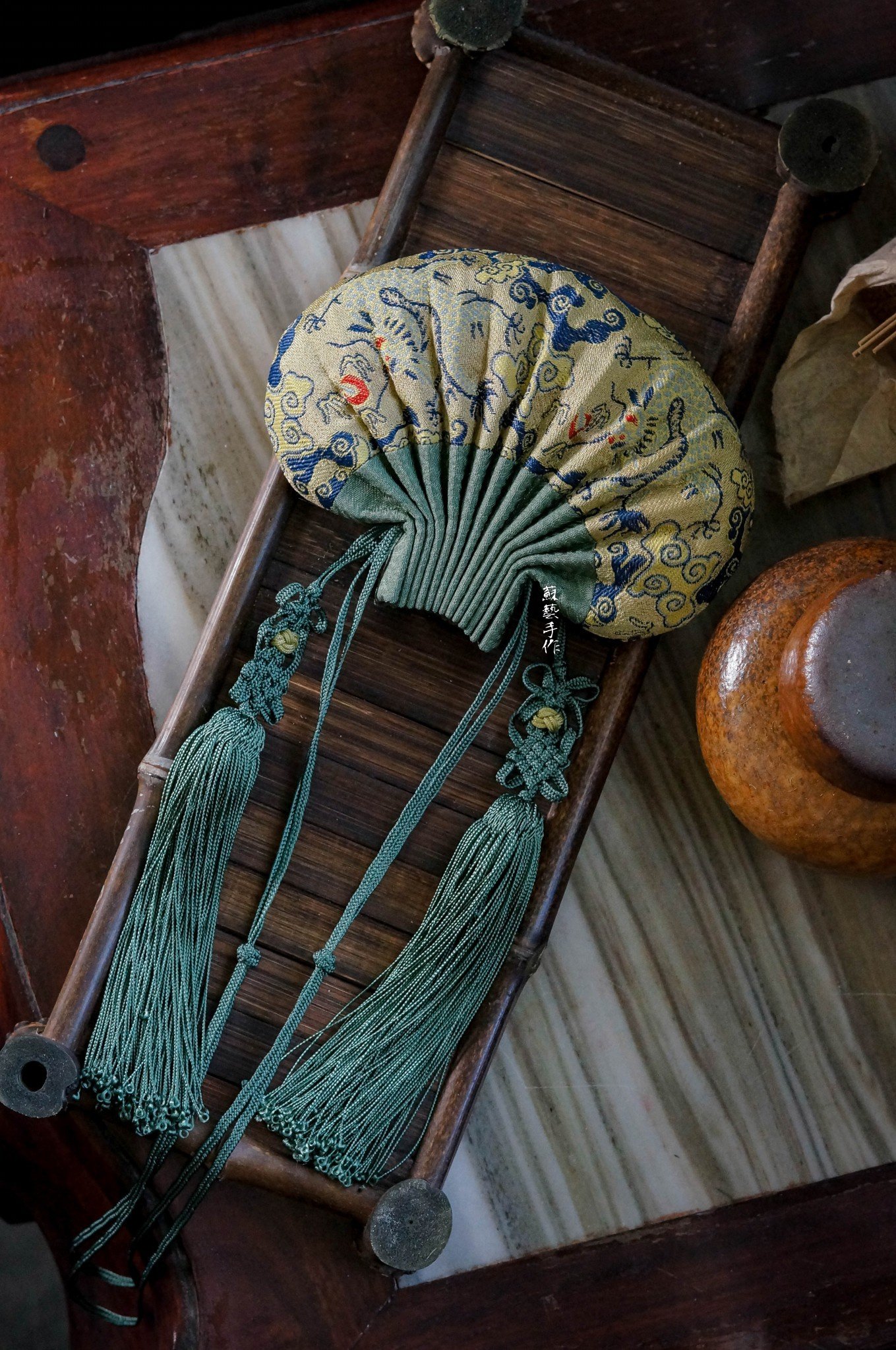 凤翥龙翔宫缎宋锦中国传统手工香囊荷包苏州特产刺绣