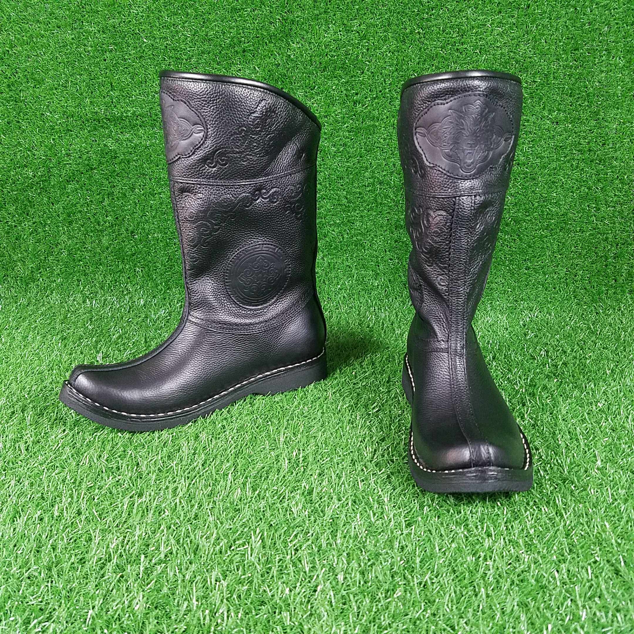 蒙古骄鹰新品原创设计热销刺绣固特异元素中筒时装靴